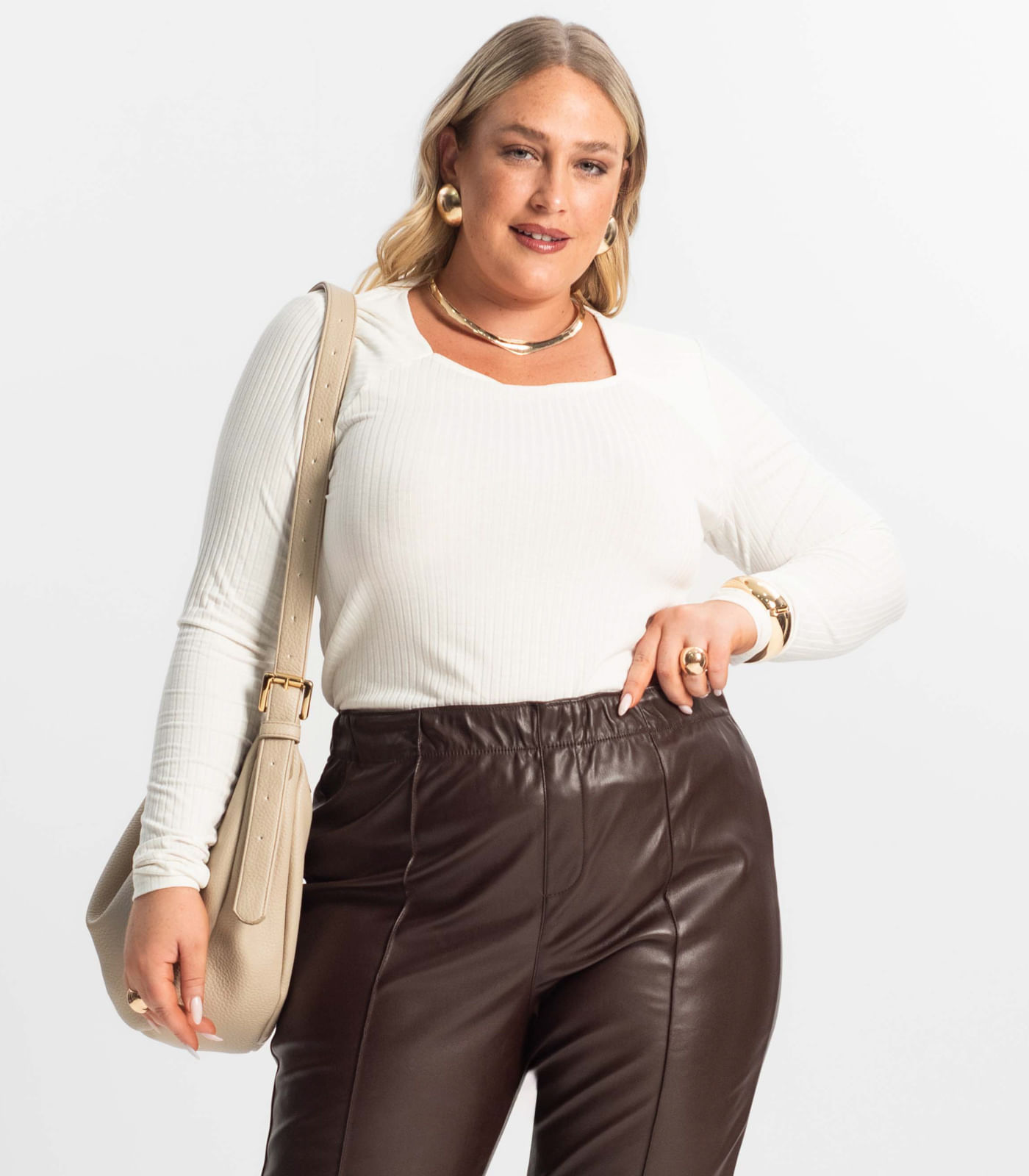 Blusa Plus Size Em Ribana Canelada  Secret Glam Bege