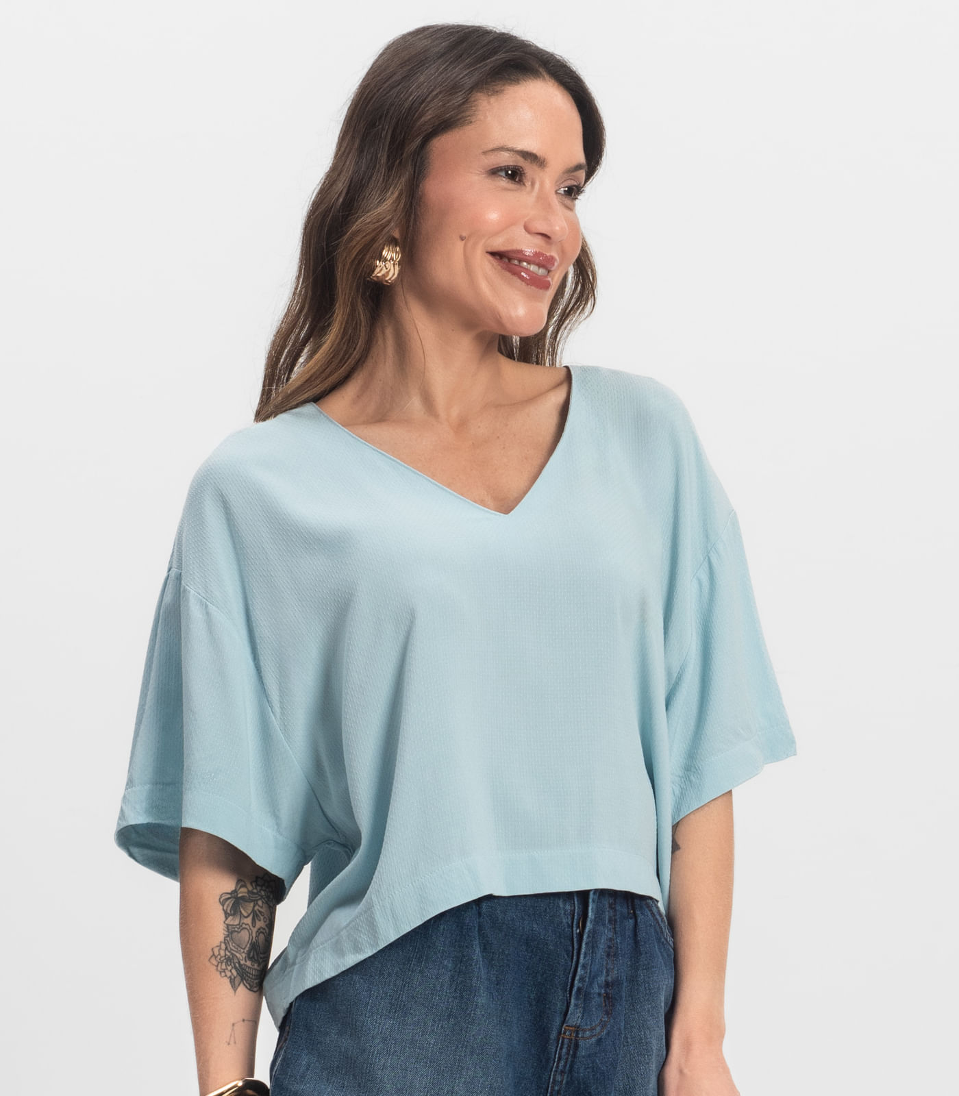 Blusa Feminina Tecido em Viscose Infinita Cor Azul - Imagem 2