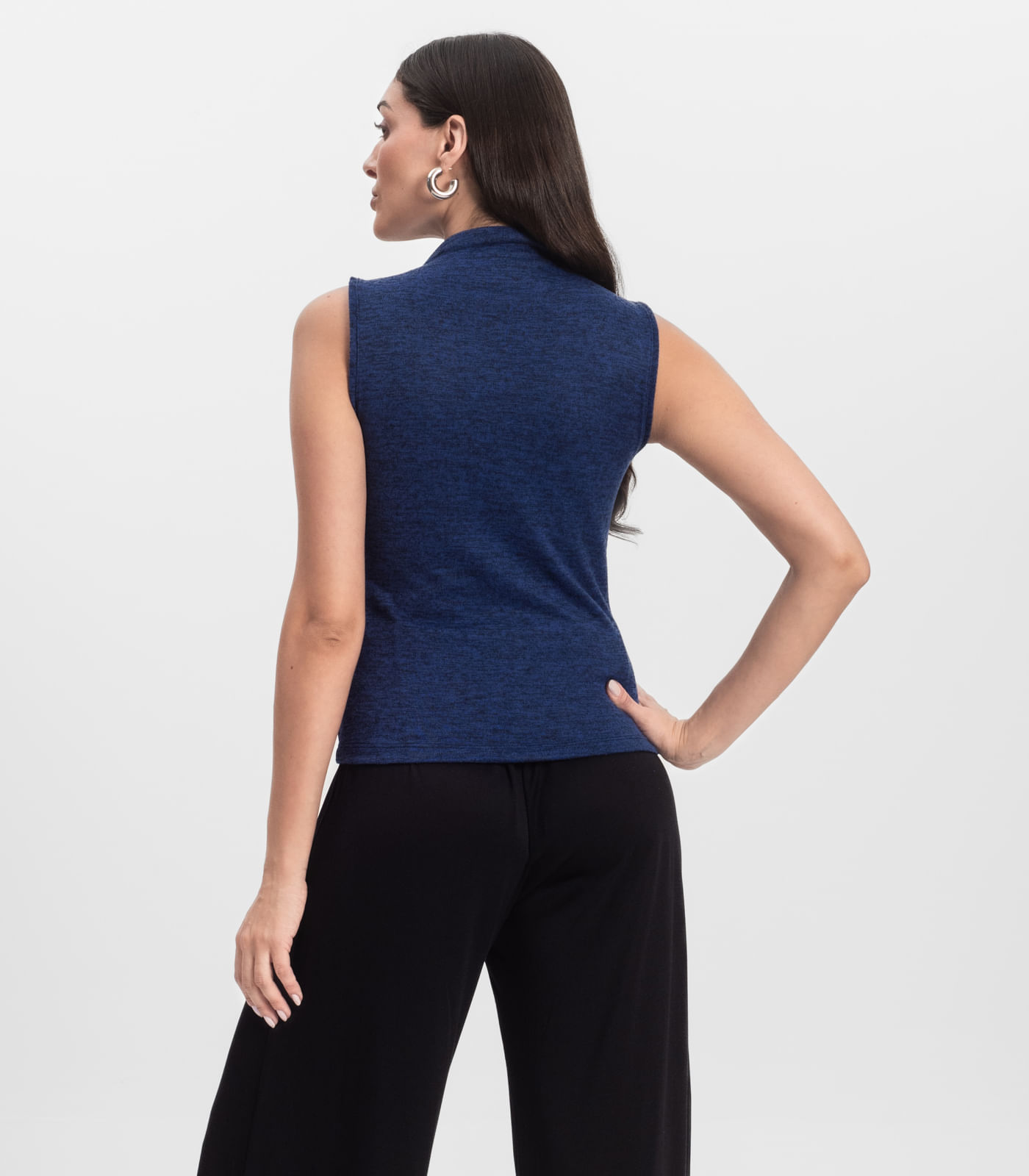 Regata Feminina com Gola Infinita Cor Azul - Imagem 3