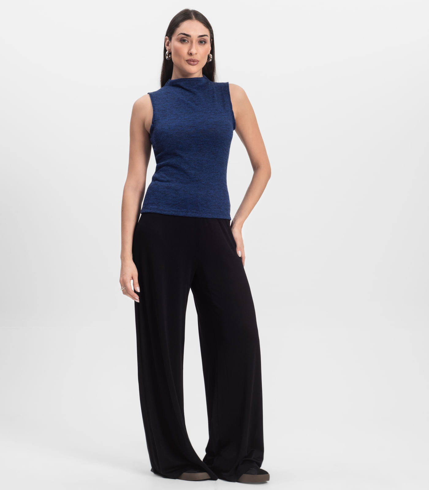 Regata Feminina com Gola Infinita Cor Azul - Imagem 4