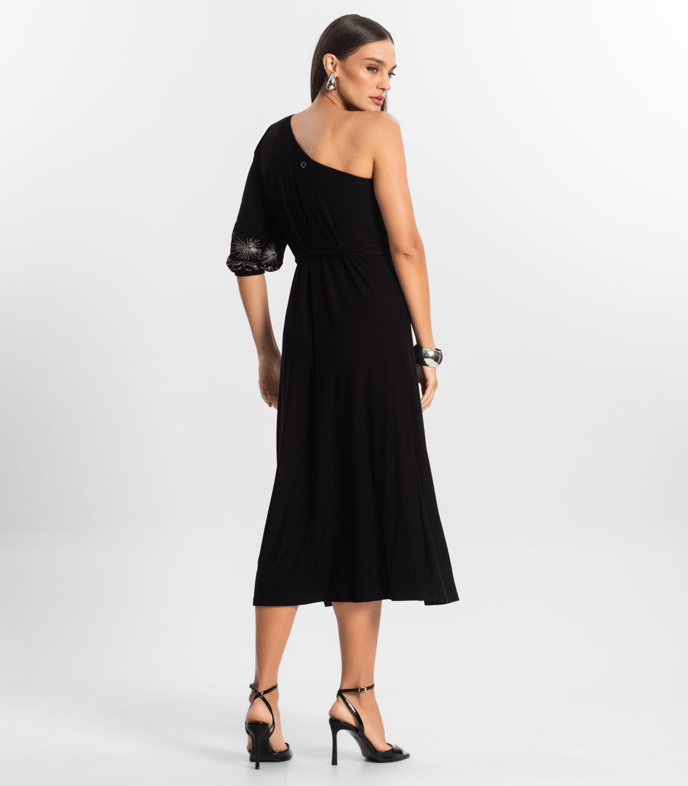 Vestido Midi em Viscose Creponada Endless Preto - Imagem 3