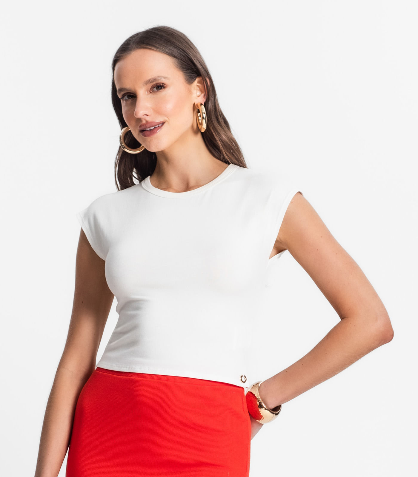 Blusa De Viscotorcion Básica Feminina Endless Bege - Imagem 2