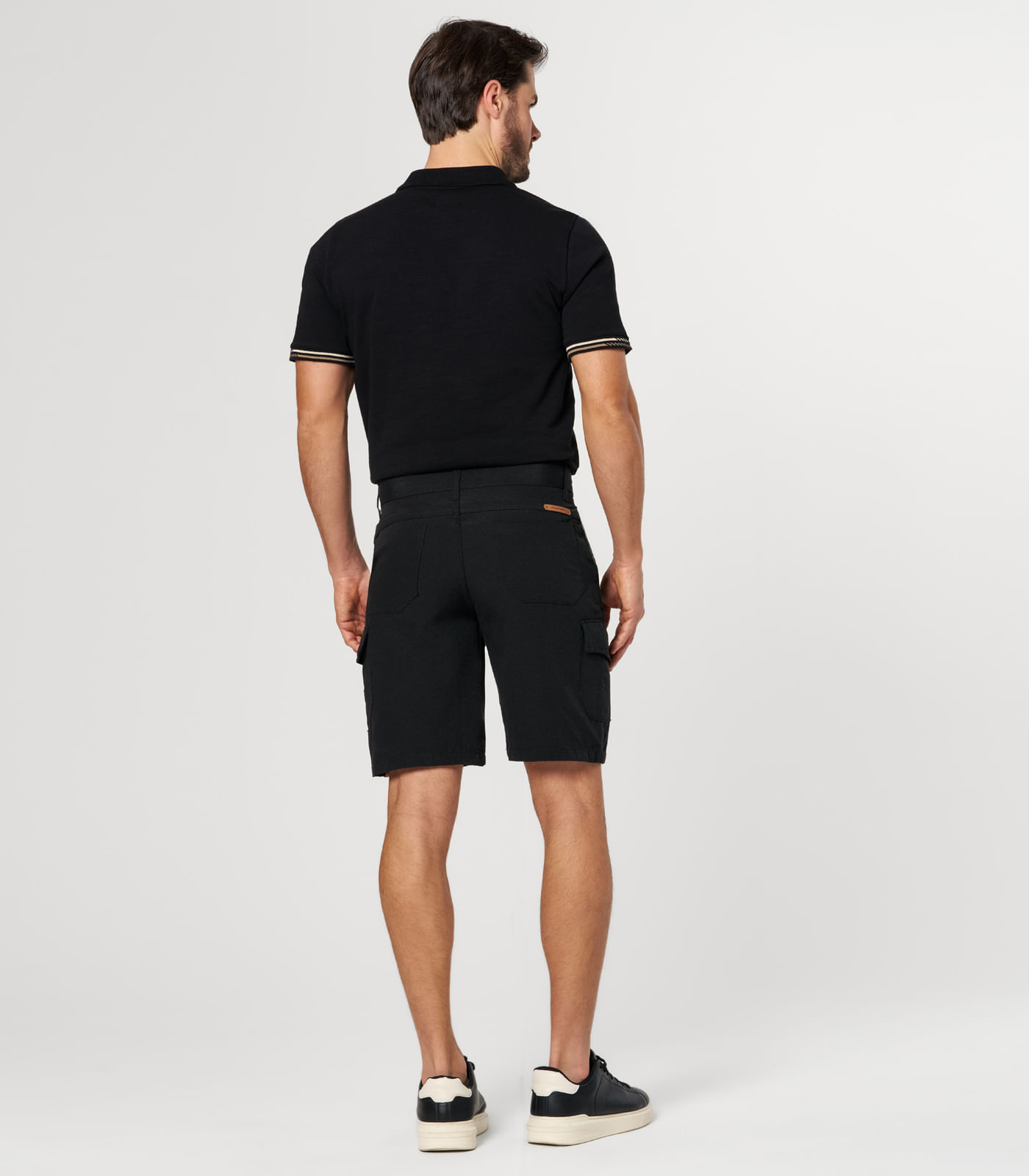 Bermuda Masculina Sarja Com Bolsos Cargo Shift Preto - Imagem 5