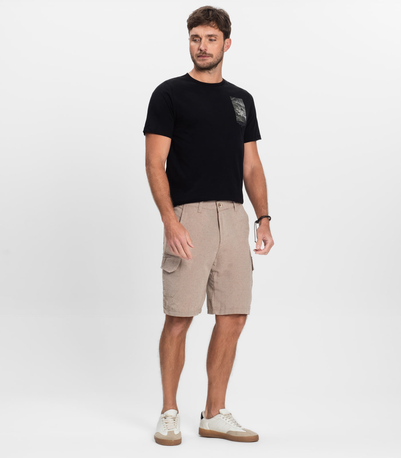 Bermuda Masculina Sarja Com Bolsos Cargo Shift Bege - Imagem 4