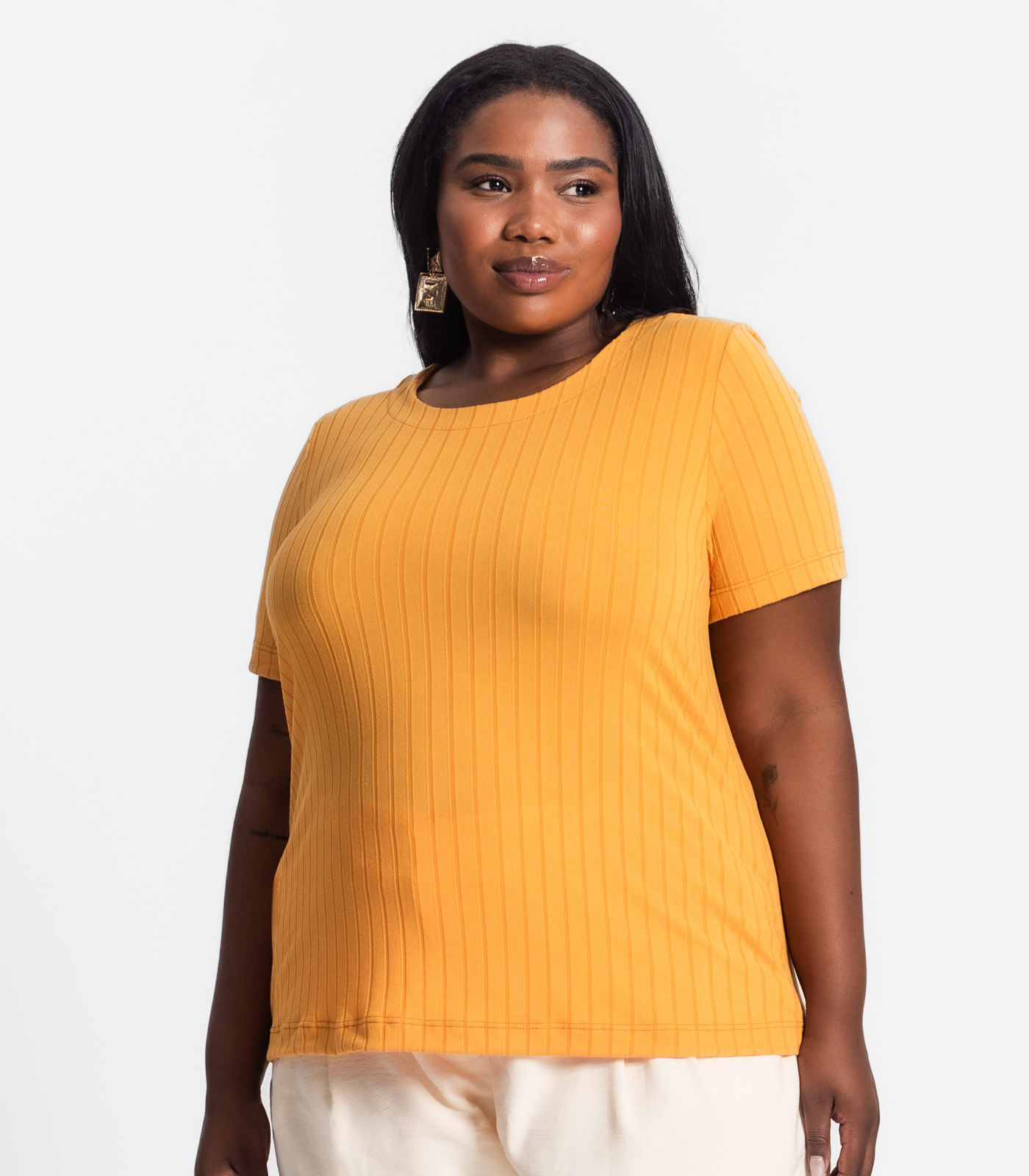 Blusa Malha Delicate Plus Infinita Cor Amarelo - Imagem 4