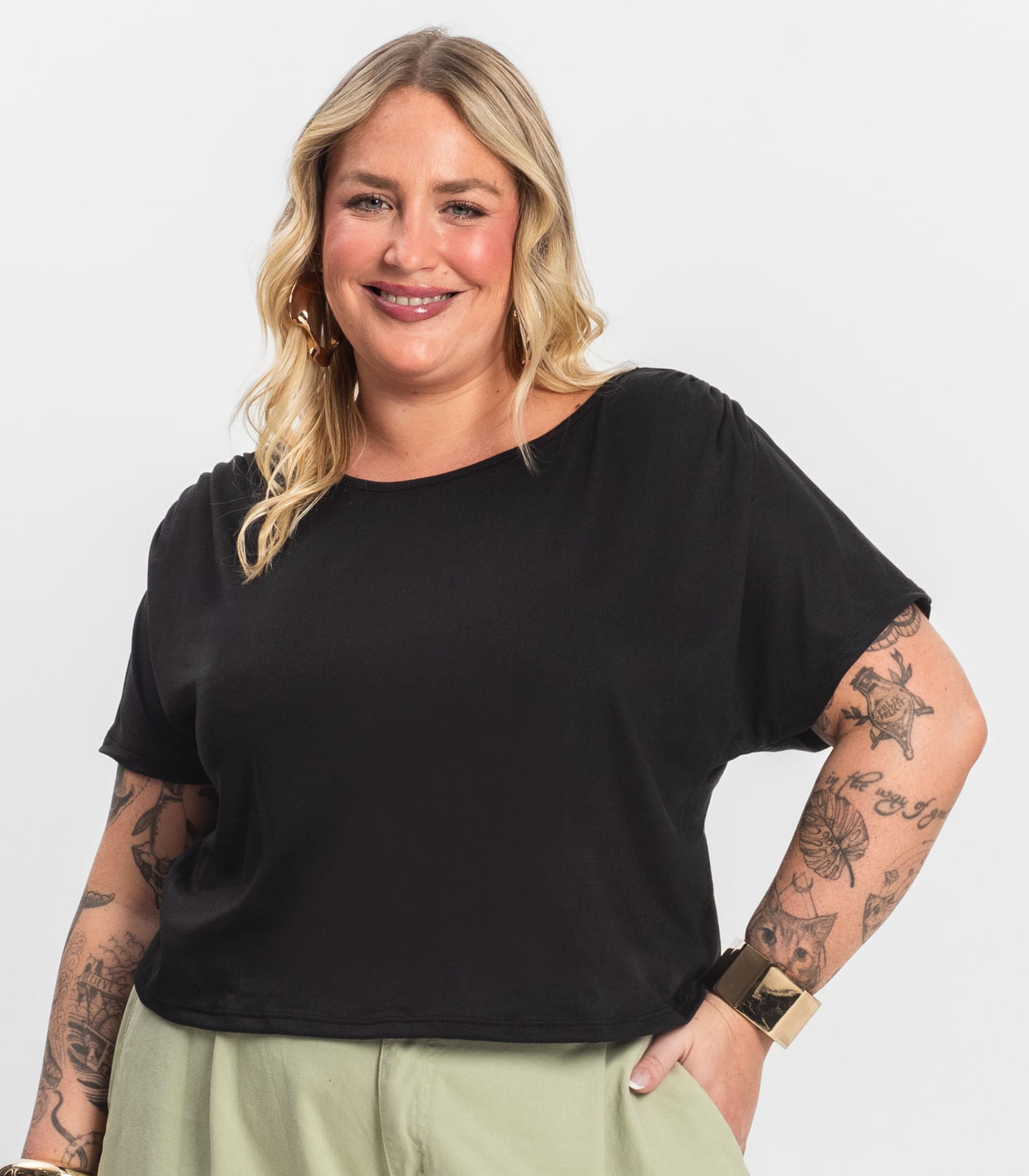 Blusa Lisa Plus Infinita Cor Preto - Imagem 20