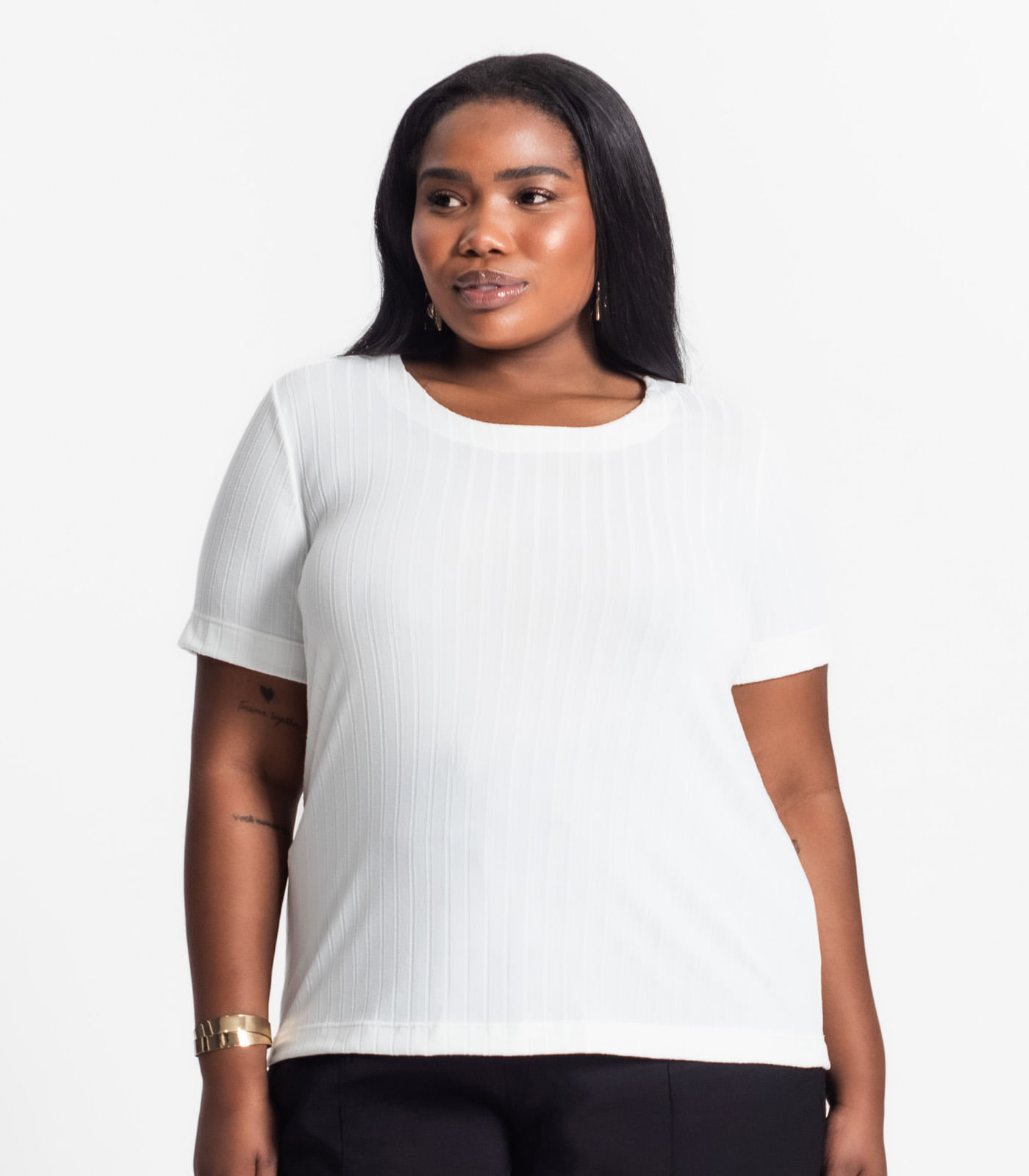 Blusa Malha Delicate Plus Infinita Cor Bege - Imagem 35