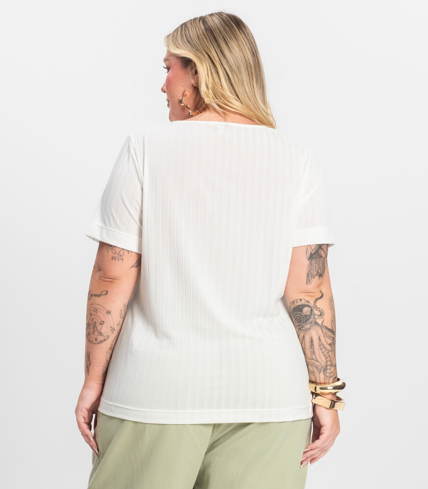 Blusa Malha Delicate Plus Infinita Cor Bege - Imagem 36
