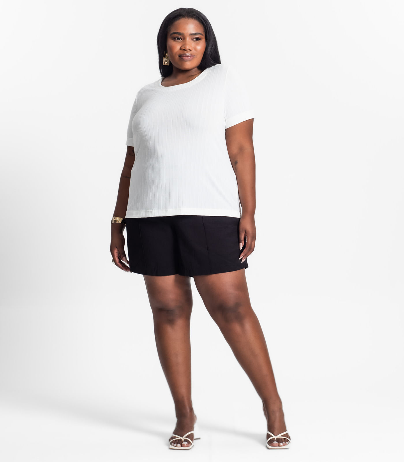 Blusa Malha Delicate Plus Infinita Cor Bege - Imagem 4