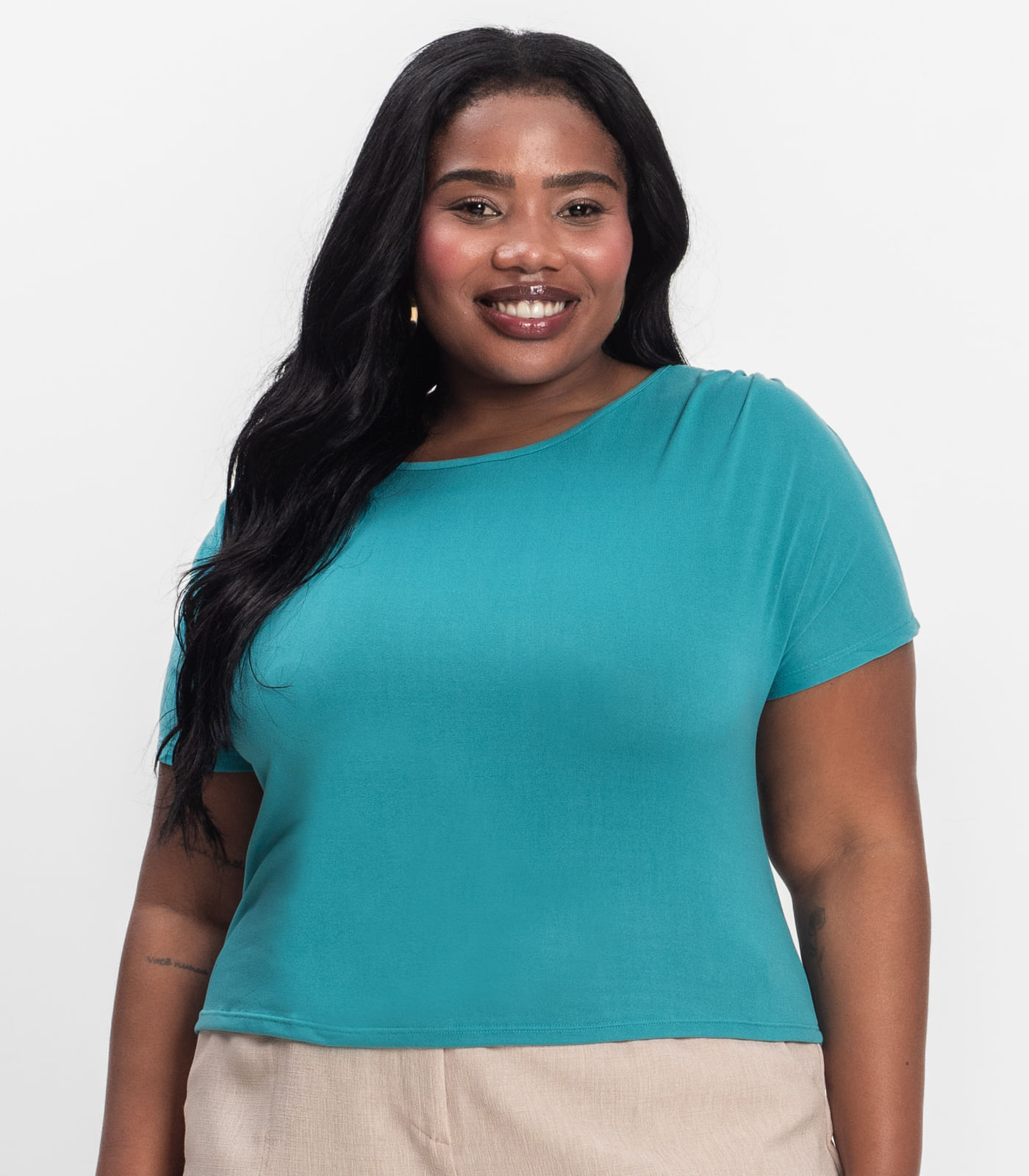 Blusa Lisa Plus Infinita Cor Azul - Imagem 14