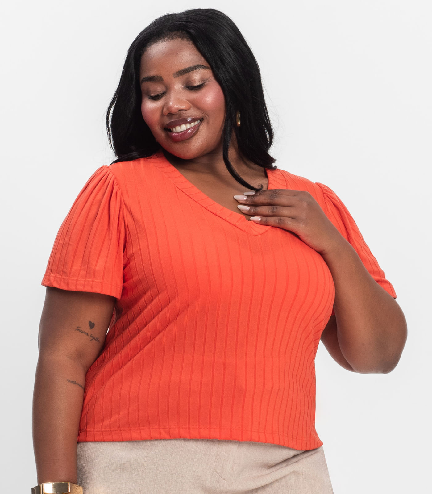 Blusa Canelada Plus Infinita Cor Vermelho - Imagem 14