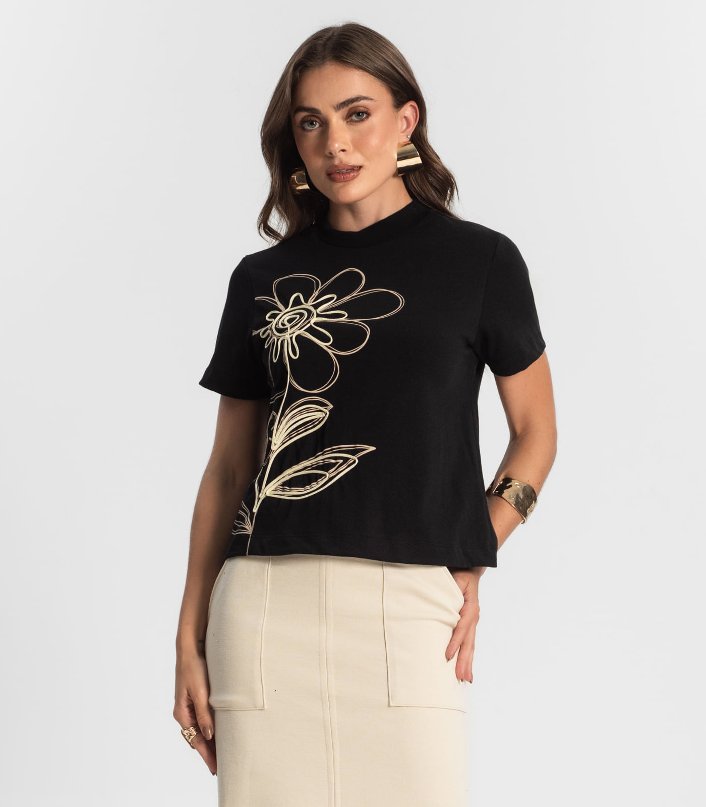 T- Shirt Feminina Com Detalhes Endless Preto