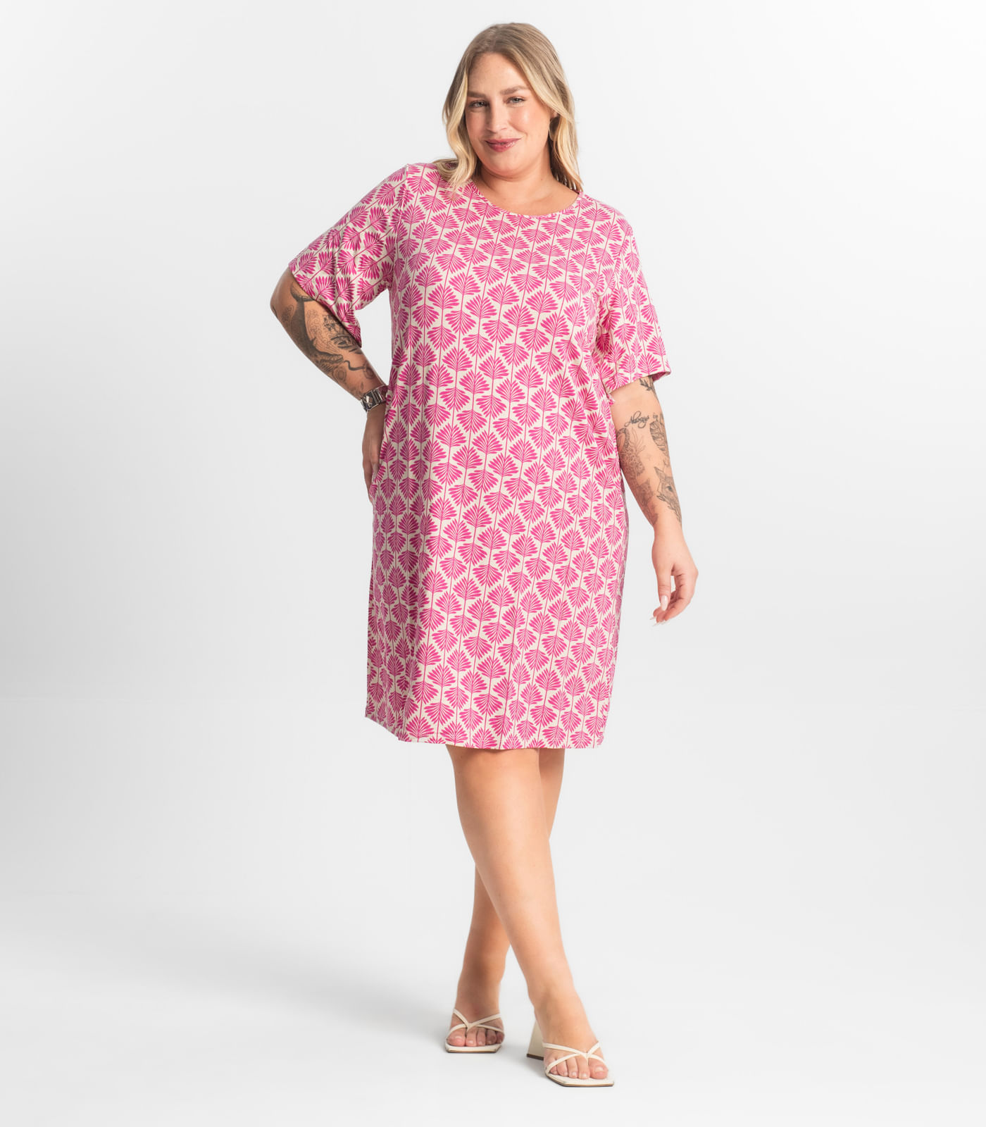 Vestido Estampado Plus Size Secret Glam Rosa - Imagem 14
