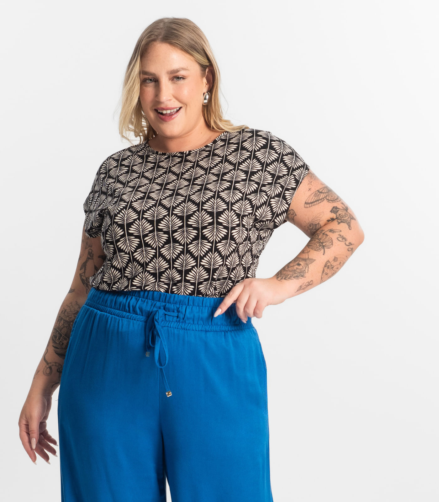 Blusa Manga Morcego Plus Size Secret Glam Preto