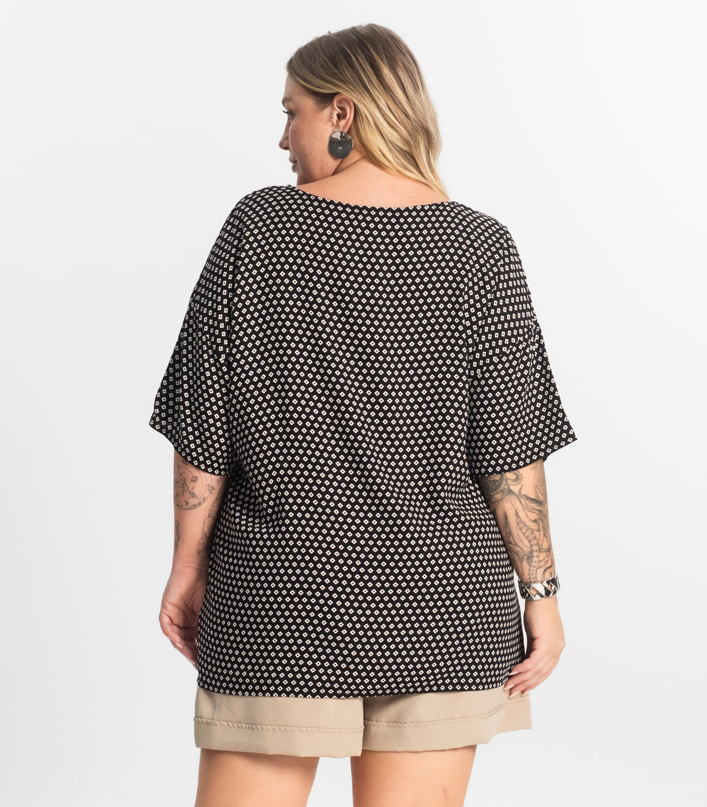 Camisa Feminina Plus Size Estampada Secret Glam Preto - Imagem 9