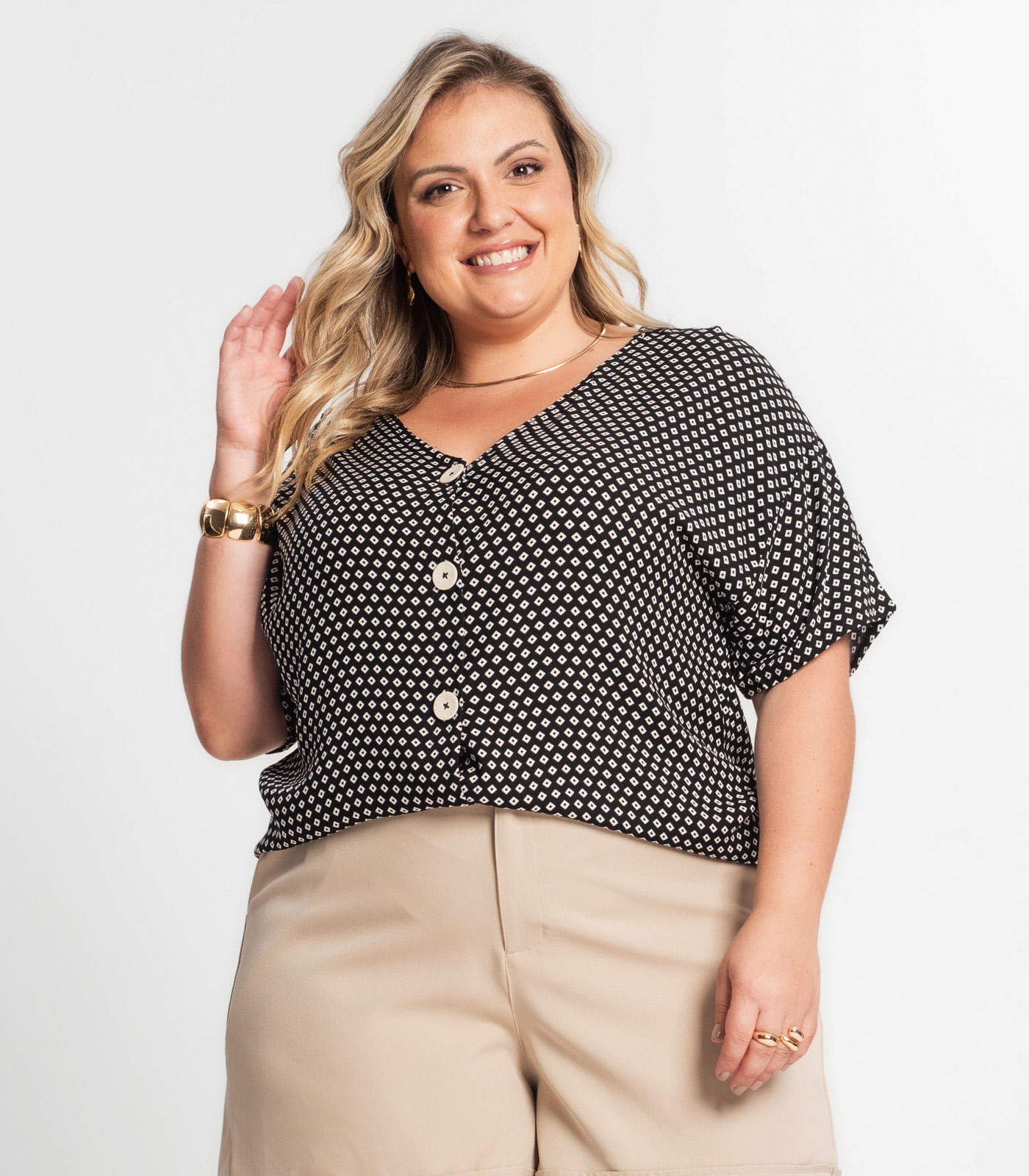 Camisa Feminina Plus Size Estampada Secret Glam Preto - Imagem 16