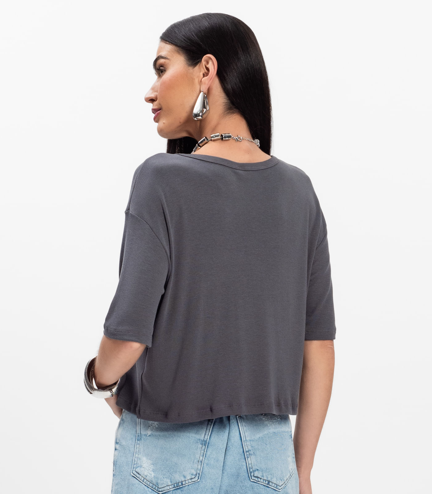T- Shirt Feminina Canelada Infinita Cor Cinza - Imagem 3