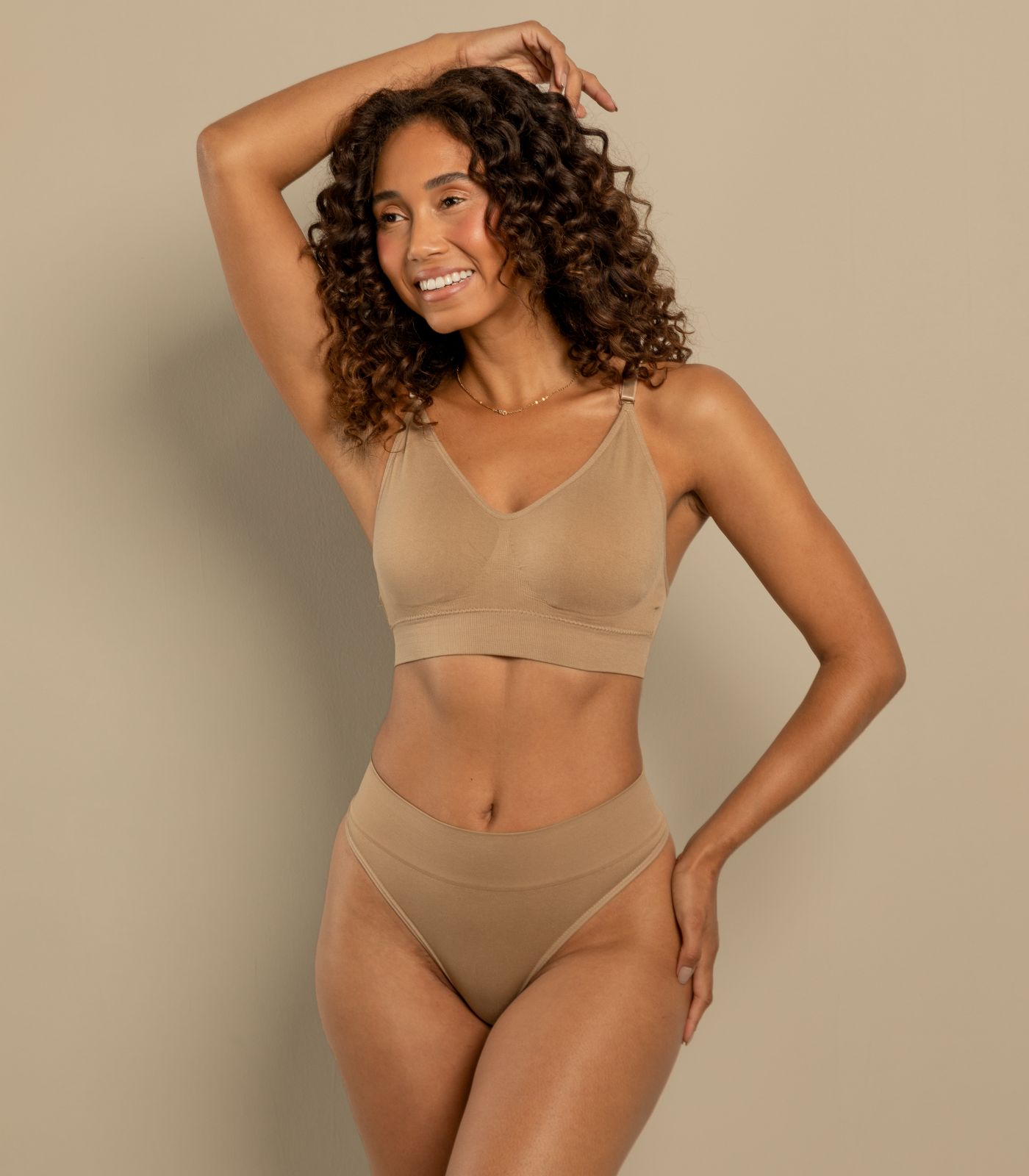 Calcinha Fio Cós Largo Sem Costura Basic Pro Bege