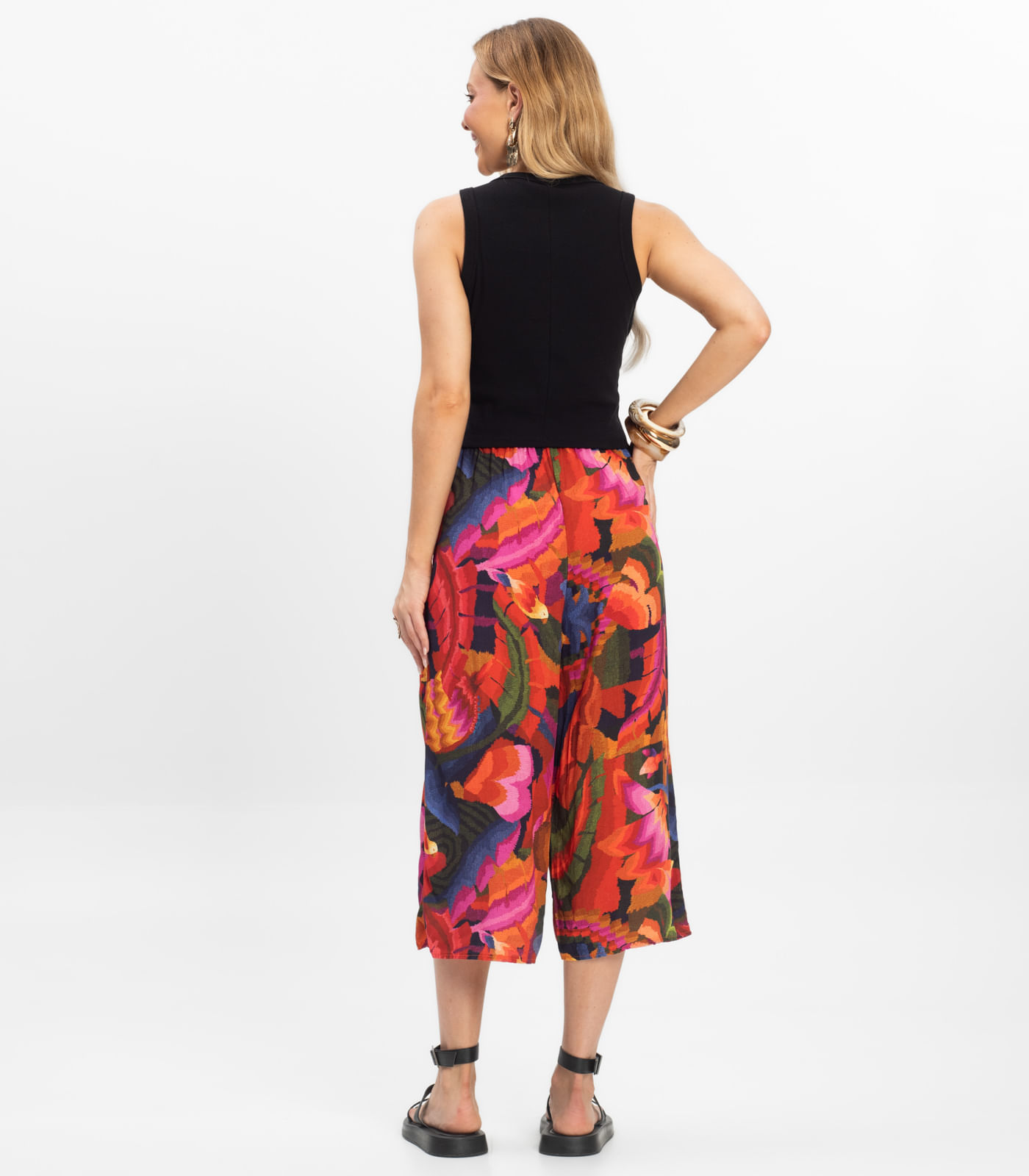 Calça Pantacourt Infinita Cor Vermelho - Imagem 7