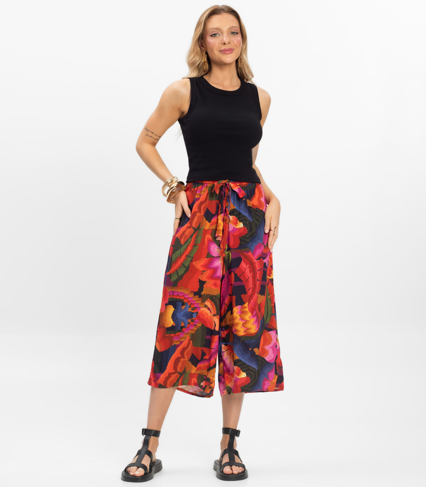 Calça Pantacourt Infinita Cor Vermelho - Imagem 8