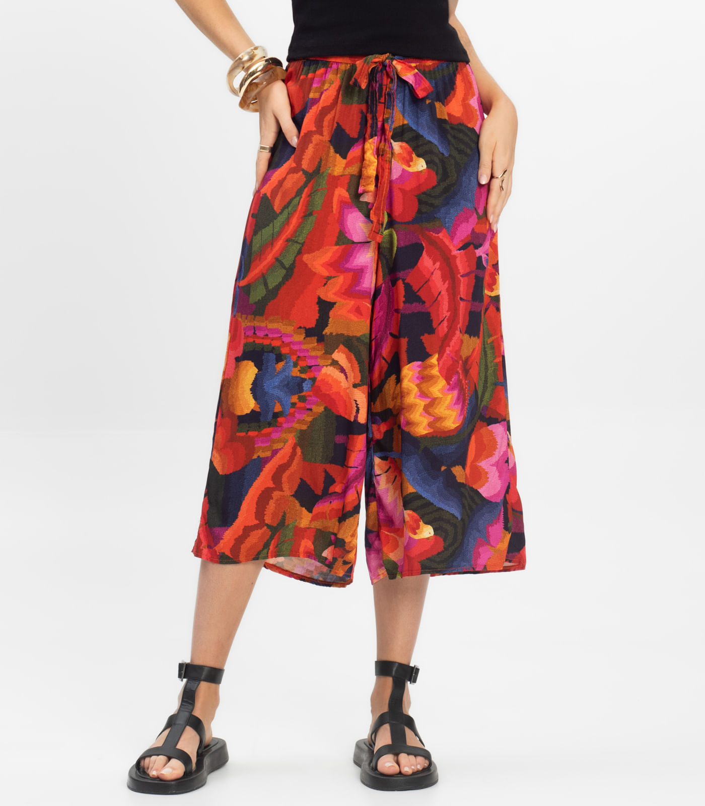 Calça Pantacourt Infinita Cor Vermelho - Imagem 14