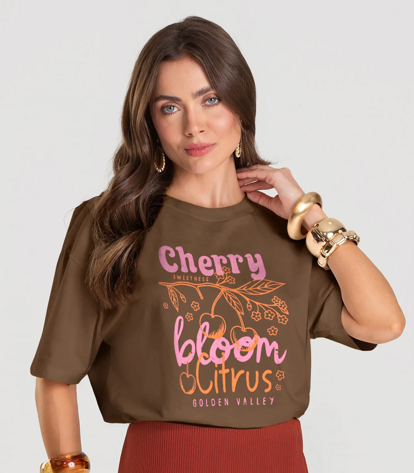 T- Shirt Feminina Oversized Dianna Marrom