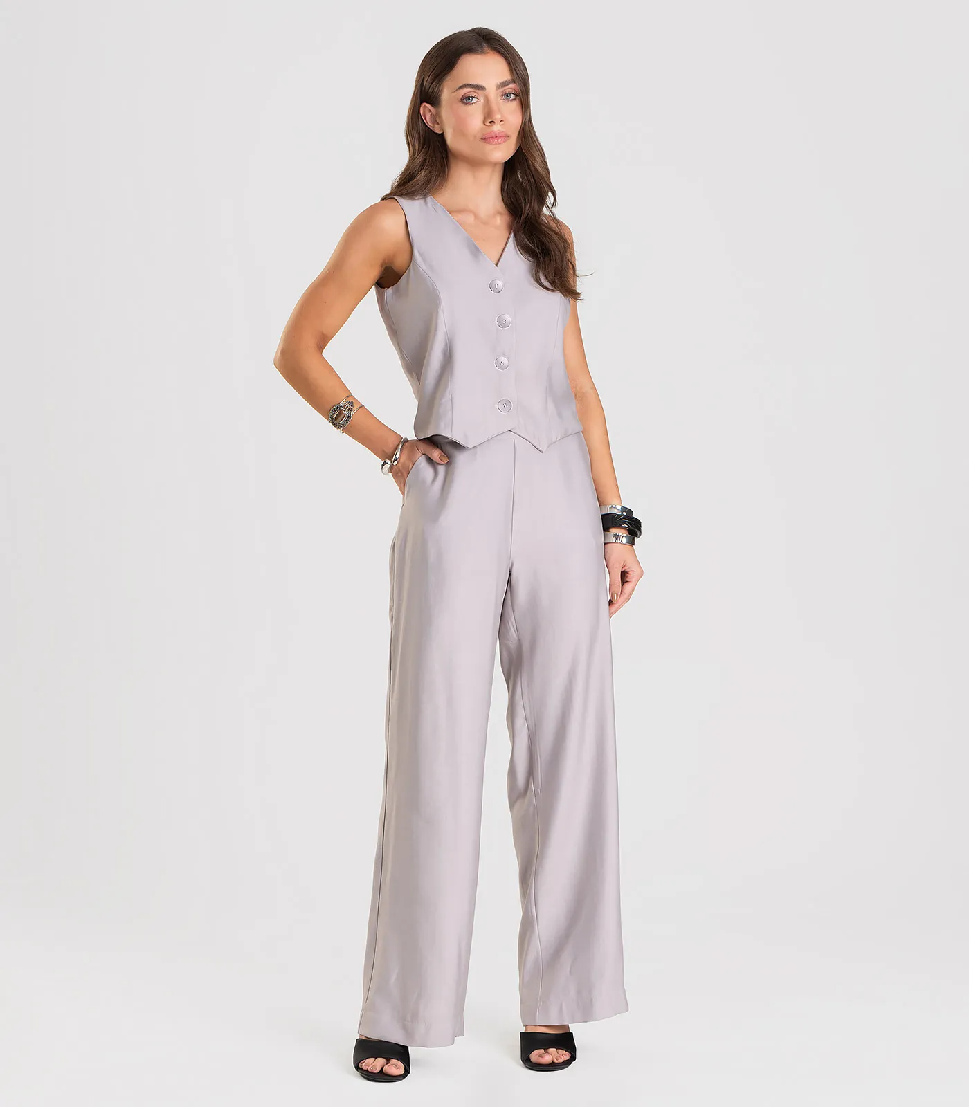 Calça Pantalona em Tecido Alfaiataria Dianna Cinza - Imagem 3