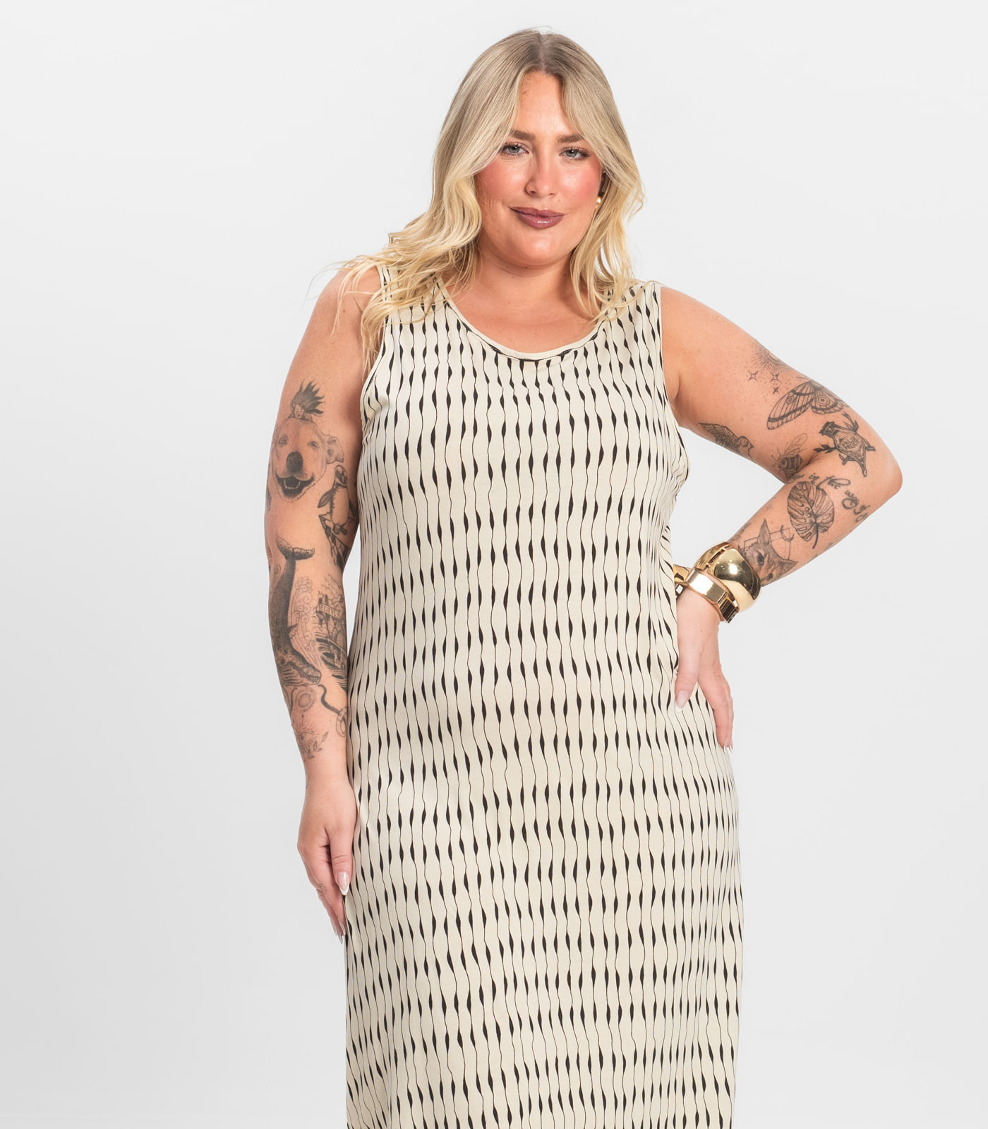 Vestido Plus Size Estampado Infinita Cor Bege - Imagem 2