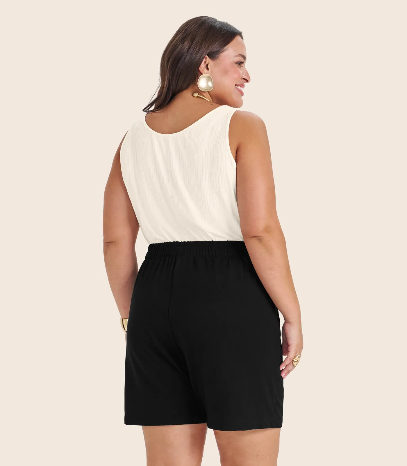 Shorts Feminino Plus Size Com Bolsos Secret Glam Preto - Imagem 6