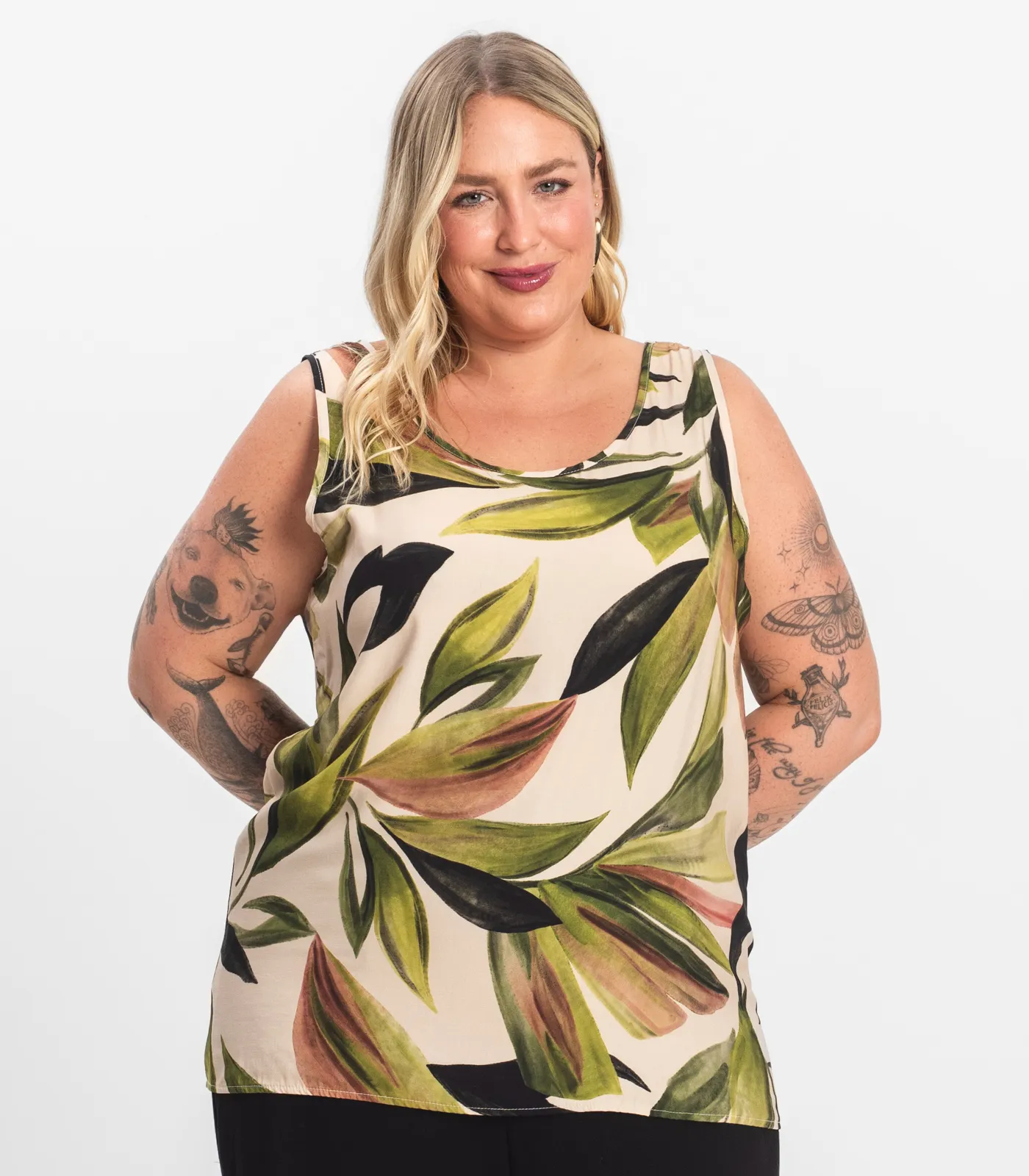 Regata Feminina Plus Size em Viscose Secret Glam Verde - Imagem 2