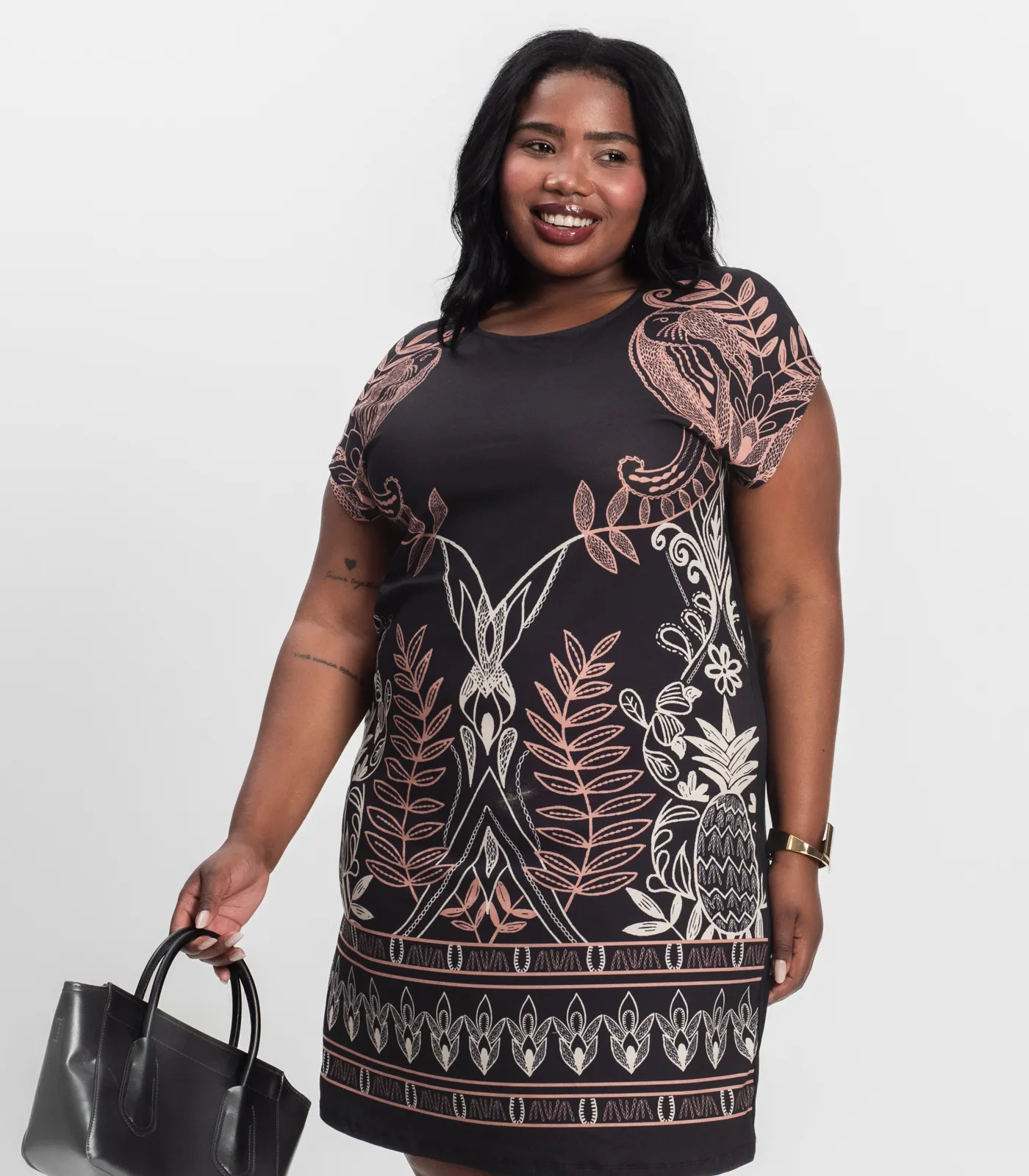 Vestido Curto Plus Size Secret Glam Preto - Imagem 2
