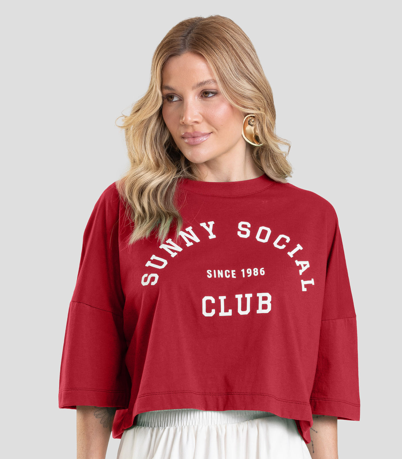 T- Shirt Feminina Cropped Dianna Vermelho