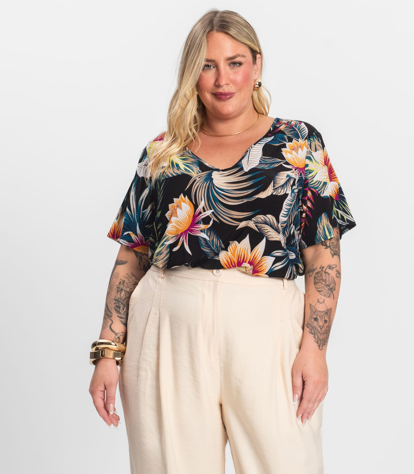 Blusa Feminina Plus Size Infinita Cor Preto