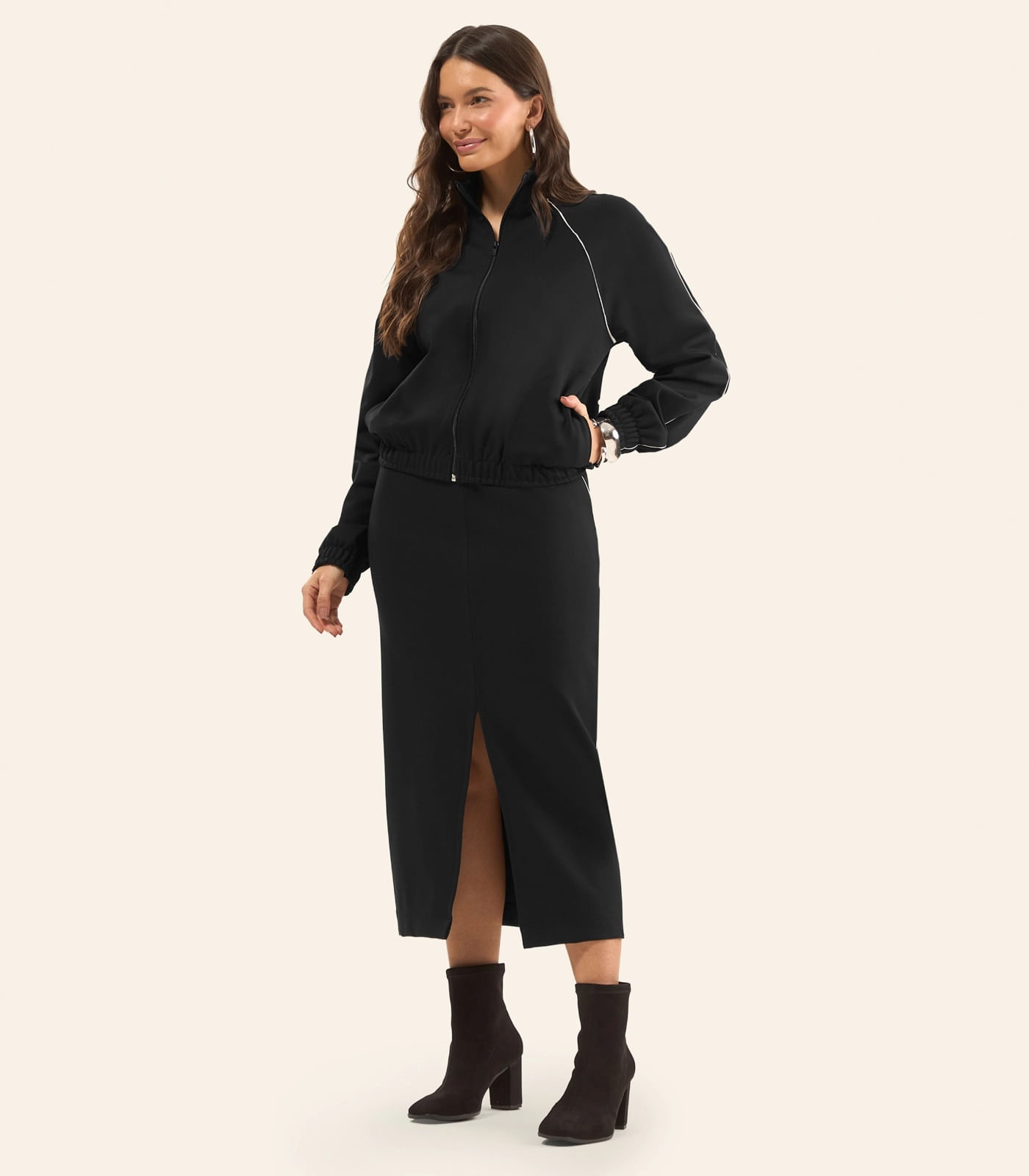Saia Midi Feminina em Ponto Roma Rovitex Preto