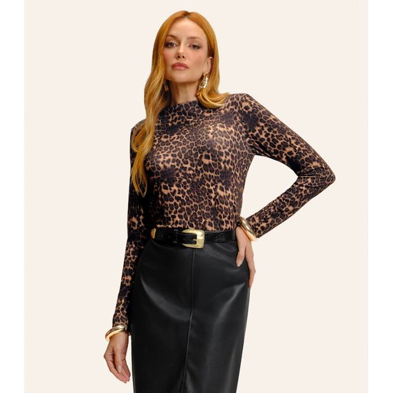 トップス Endlles made Endless: moda feminina com elegância e estilo.