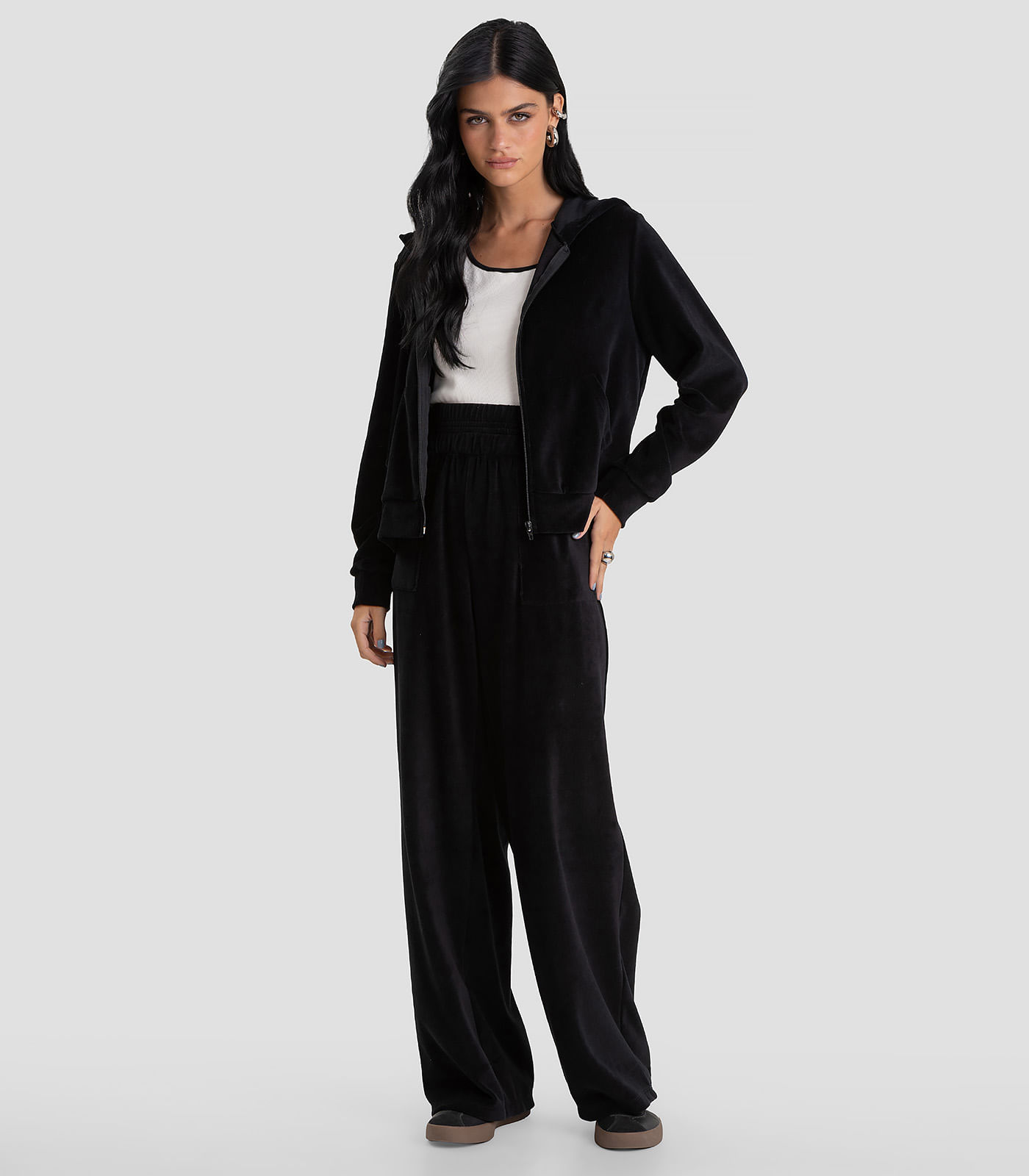 Calça Feminina Pantalona em Plush Dianna Preto